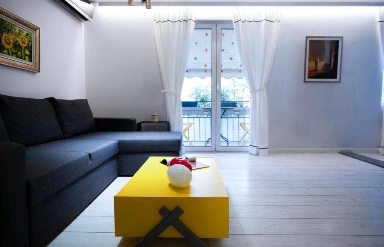 Apartment Euphoria *